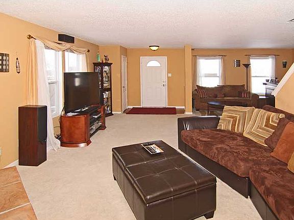 5th image of 12153 Belfry Dr