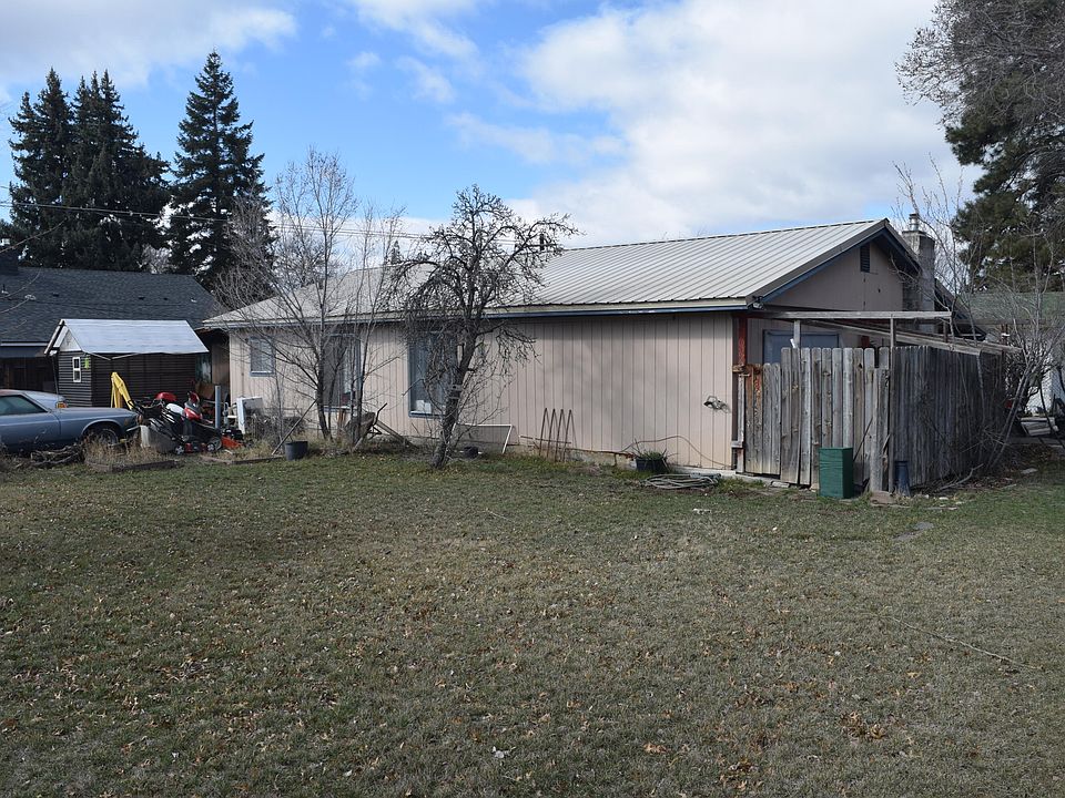 2nd image of 553 SW 12th St