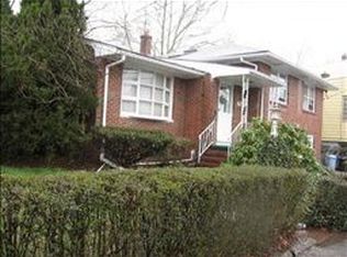 83 Magnolia St, Belleville, NJ 07109
