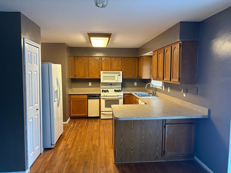 1st image of 9988 Sedlock Ave