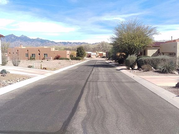 4th image of 267 Market Cir