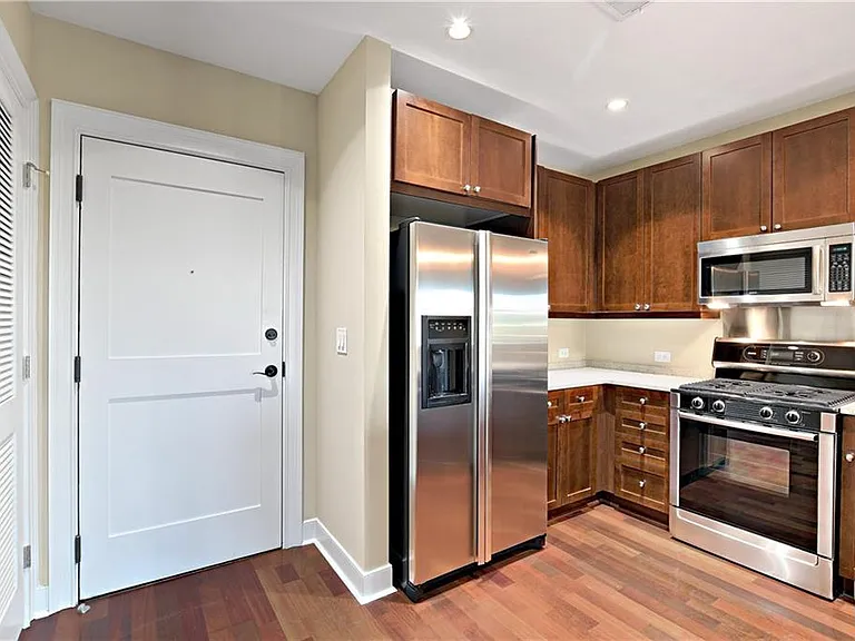 201 W Ponce De Leon Ave #515 — Photo 3