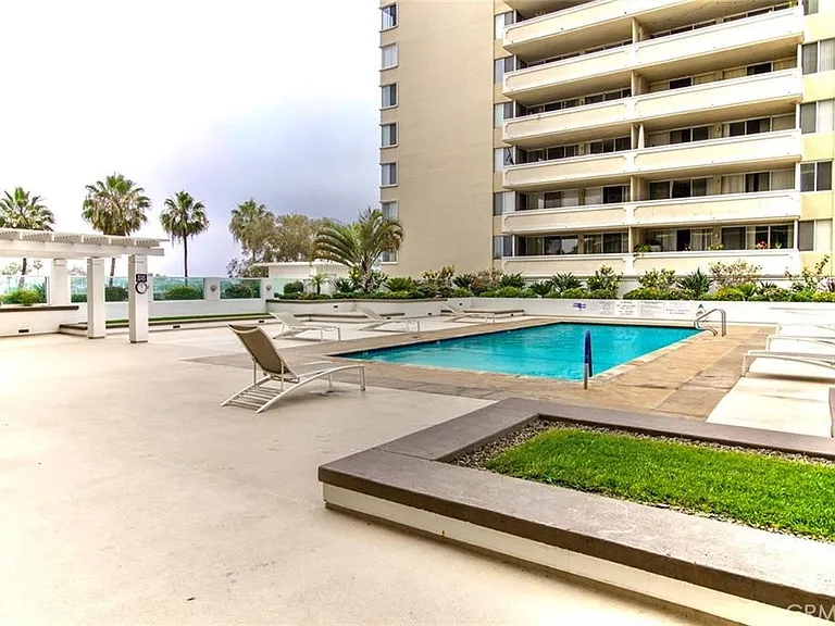 700 E Ocean Blvd #1104 — Photo 35