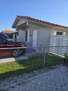 4250 W 10th Ave, Hialeah, FL, 33012