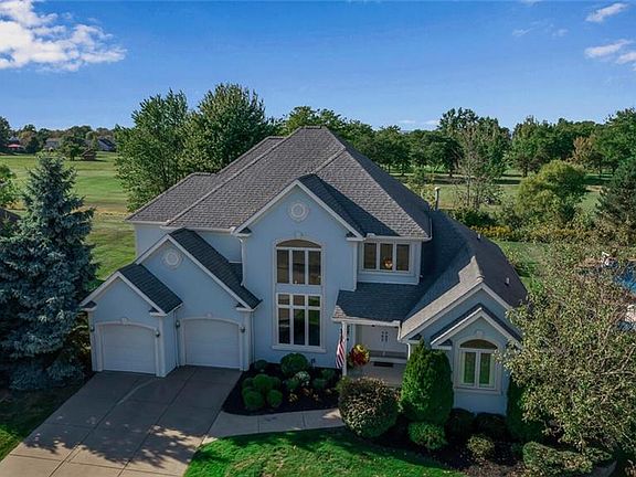 2nd image of 5564 Pebble Beach Dr