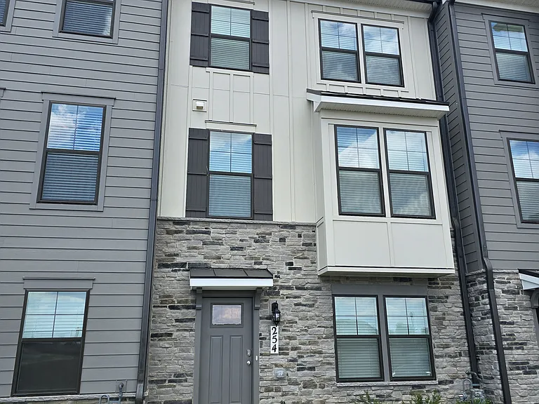 254 Ensemble Way — Photo 1
