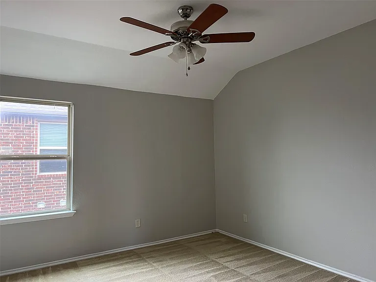 1115 Gaines Rd — Photo 14