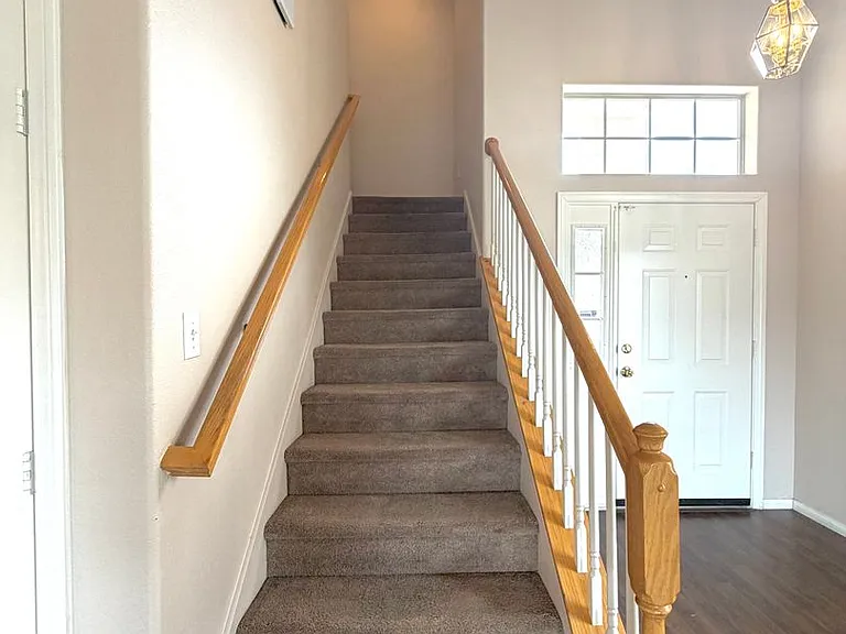 8346 Fame Ave — Photo 14