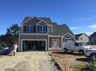 11 Hialeah Ln, Framingham, MA 01701