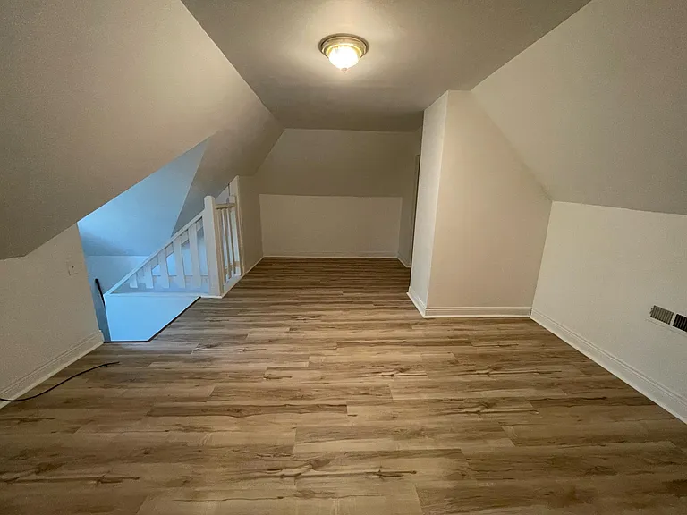 Bonus room second floor