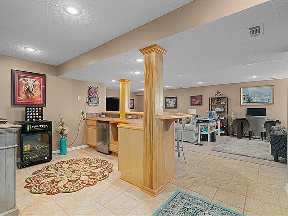 4th image of 14011 Rosehill Ln