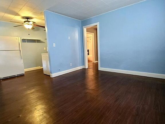 5th image of 134 S Lawsona Blvd