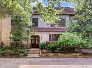 33 Bayou Pointe Dr, Houston, TX 77063