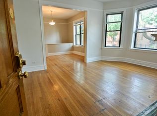 3809 N Lakewood Ave #1, Chicago, IL 60613