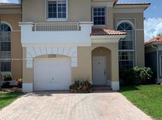 16226 SW 103rd Ter, Miami, FL 33196