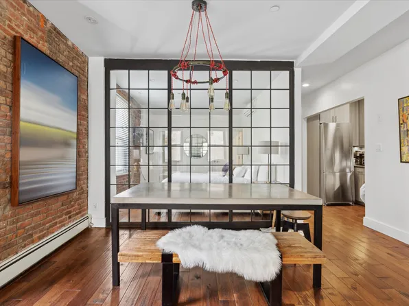 264 Water Street image 3 of 9