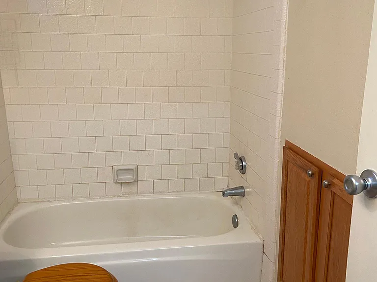Hilltop Dr — Photo 21