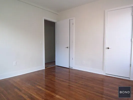 Rented by Bond New York | media 17