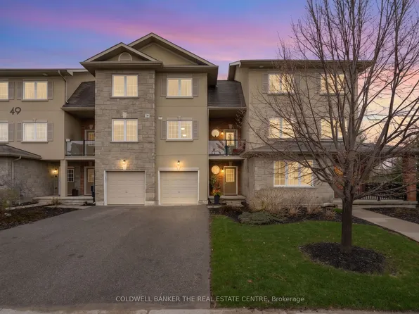49 Ferndale Dr S #7, Barrie, ON L4N 5W9