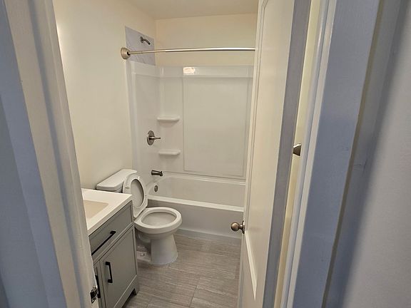 5th image of 12 Felter St