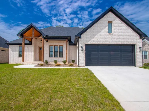 557 Valley Oak Dr, Sherwood, AR 72120