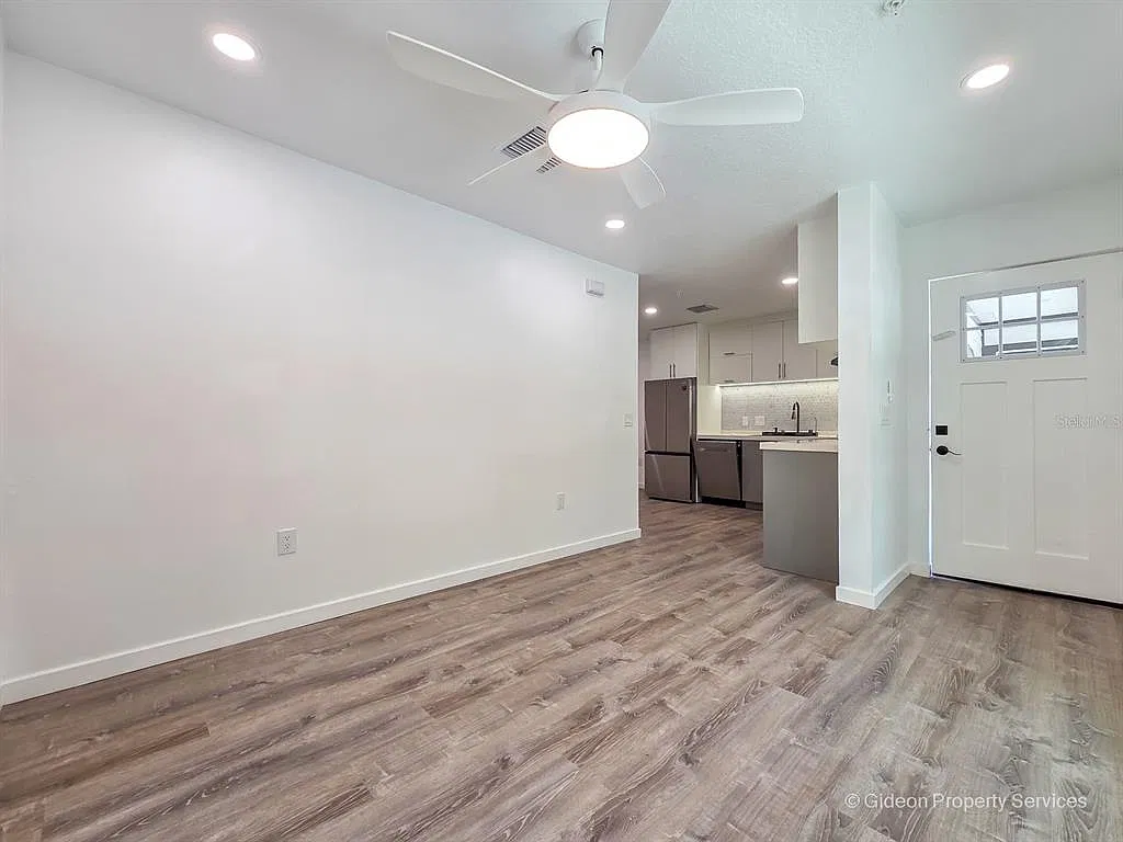 2 bed, 2.0 bath, 825 sqft, $1,395 — Photo 4