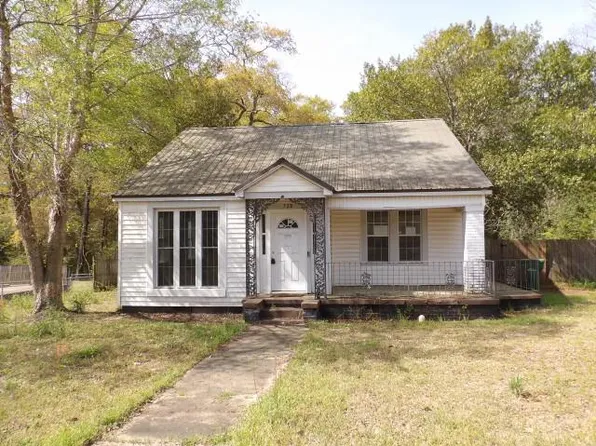 528 Newton Ave, Ozark, AL 36360