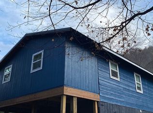 218 Dickens Ct, Naoma, WV 25140