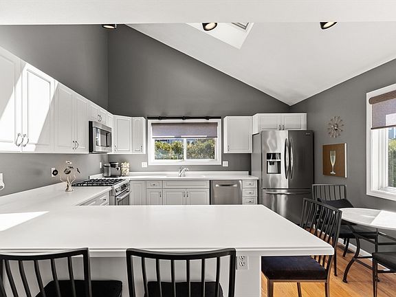 3rd image of 66 Cavendish Cir #164A