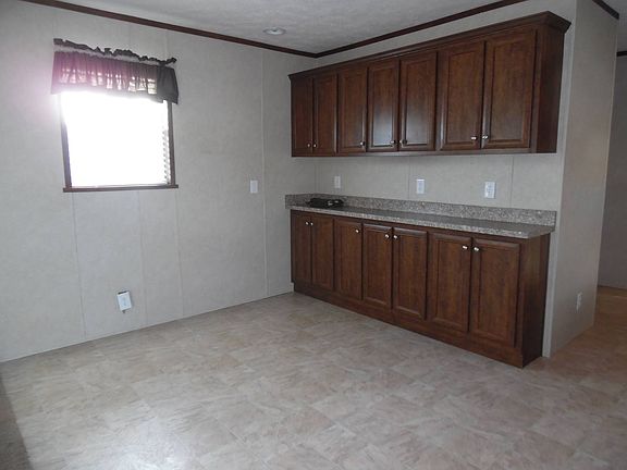 5th image of 2129 Arrowhead Dr #416