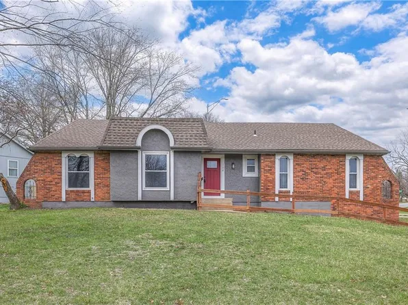 102 London Way, Belton, MO 64012