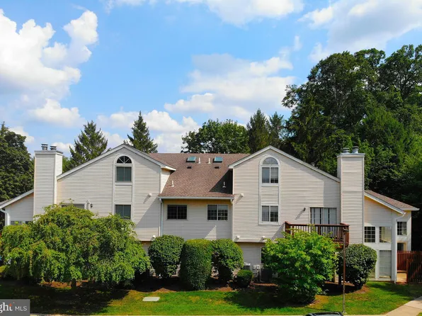 101 Christopher Pl, Chalfont, PA 18914