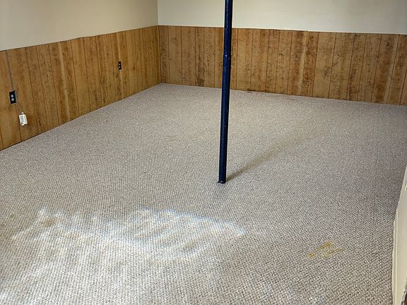 4th image of 4 Lakeshore Ct