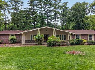12470 Villa Hill Ln, Saint Louis, MO 63141