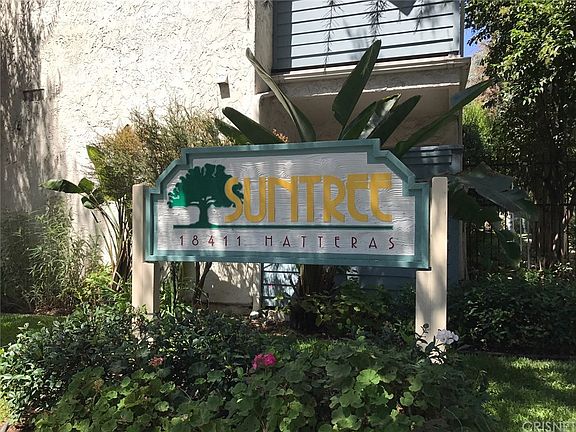 3rd image of 18411 Hatteras St Unit 221