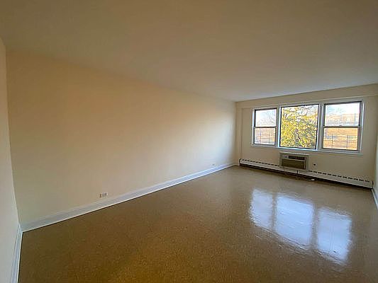 3rd image of 172-70 Highland Ave #6R