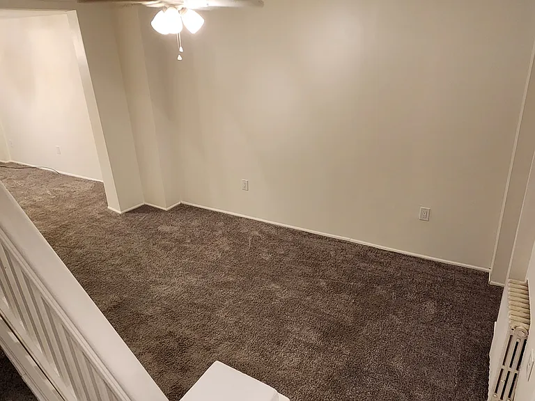642 W Penn St — Photo 29