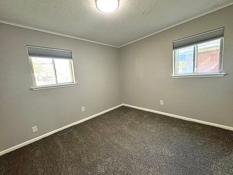 1105 N Fern Ave — Photo 21