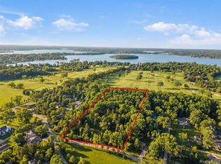 3655 Shady Beach Blvd, Orchard Lake, MI
