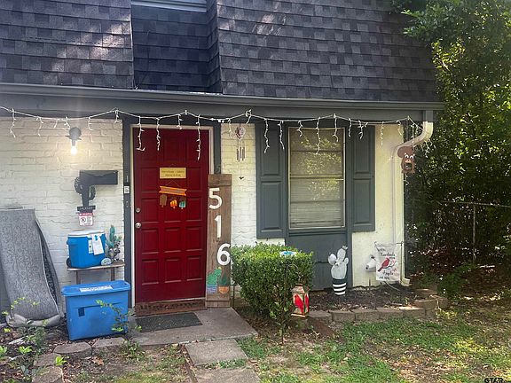 3rd image of 514 E 6th St