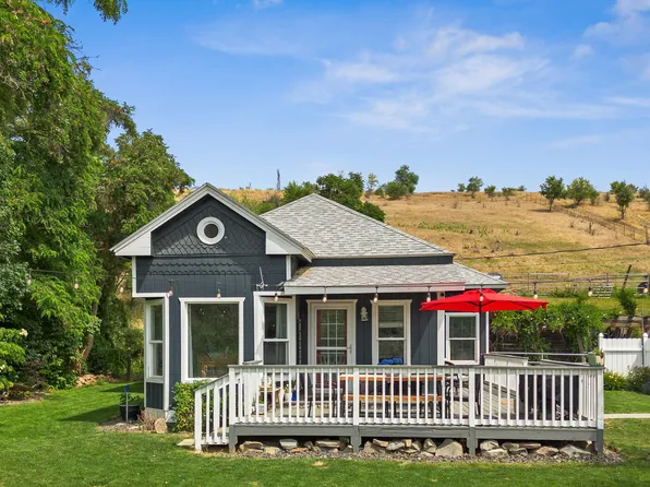 16783 Cottonwood Canyon Rd, Yakima, WA 98908