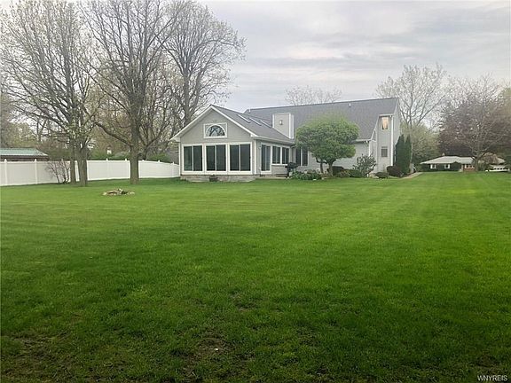 4th image of 4410 Westwood Rd