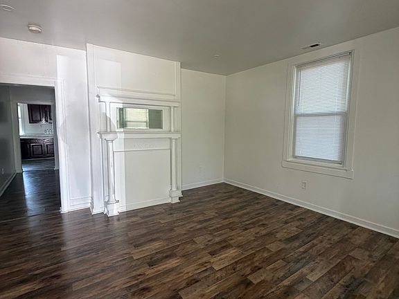 4th image of 2412 Lamberts Ave