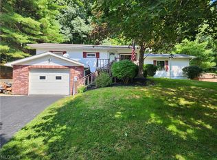 284 Hillsdale Dr, Coshocton, OH 43812