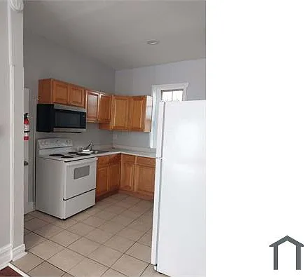 649 E Clementine St — Photo 5