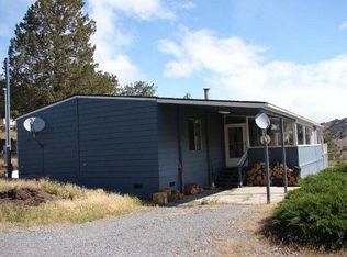 3000 Racoon Dr, Hornbrook, CA 96044