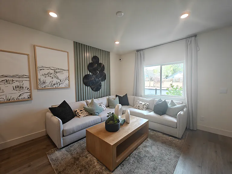 1594 Grazer Way — Photo 30