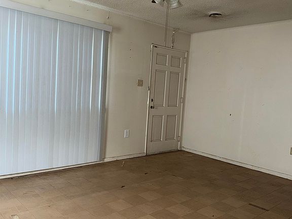 4th image of 7763 Sherman Rd