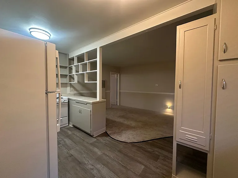 Fort Sutter Manor, Classic Midtown Living! — Photo 40