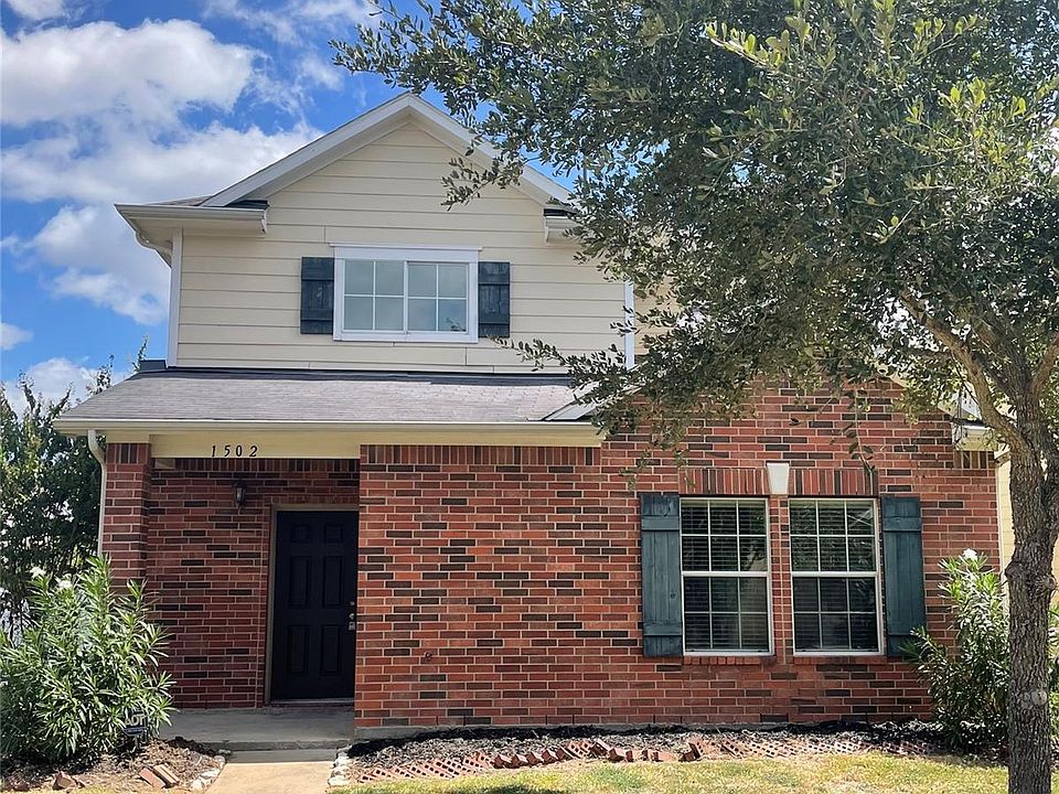 1st image of 1502 Claremont Garden Cir